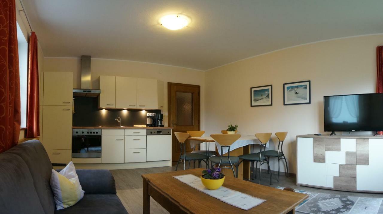 St. Hubertus Apartment Pettneu am Arlberg Bagian luar foto